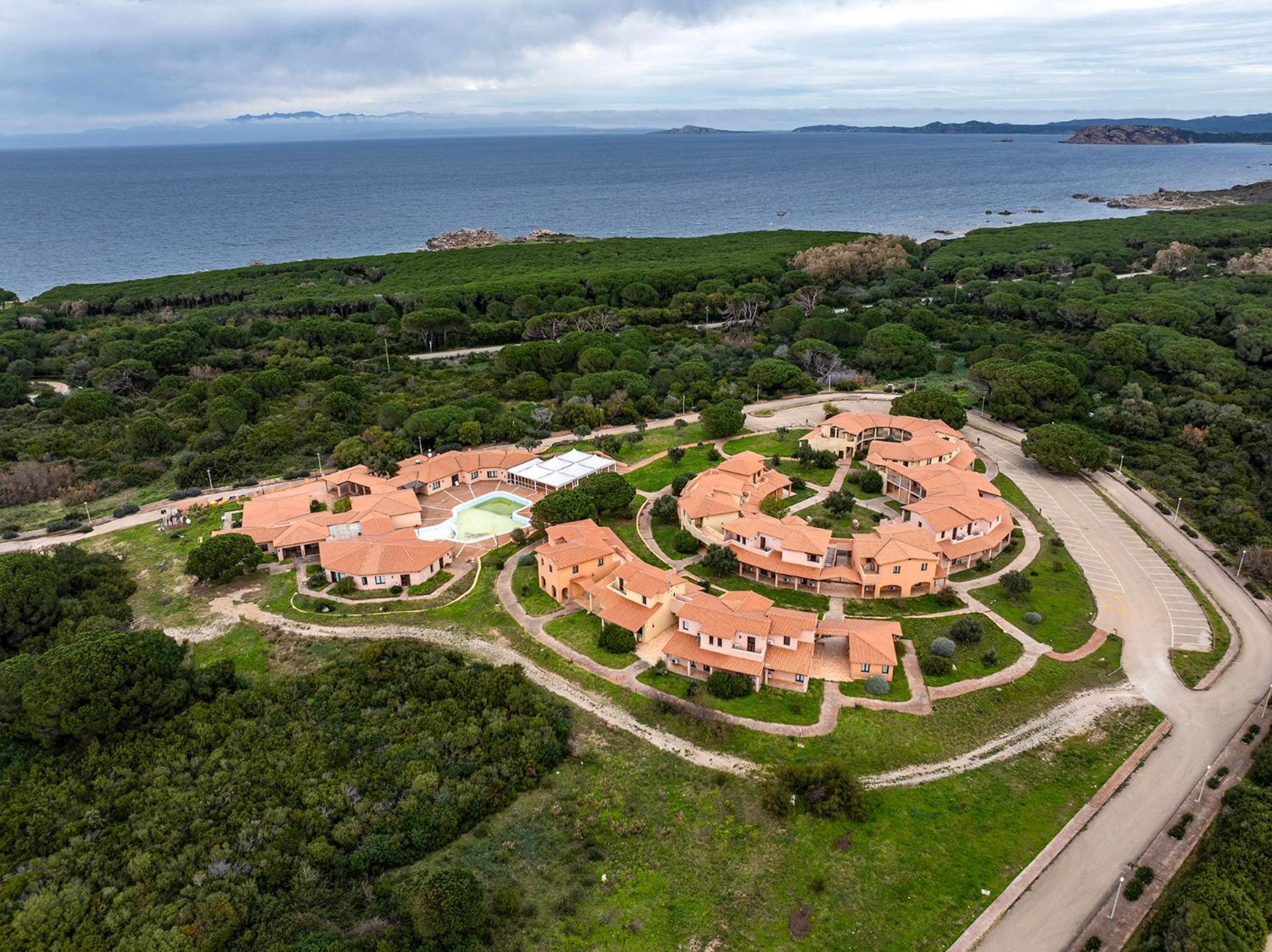 Residence Pierre & Vacances Vignola Mare Luaran gambar