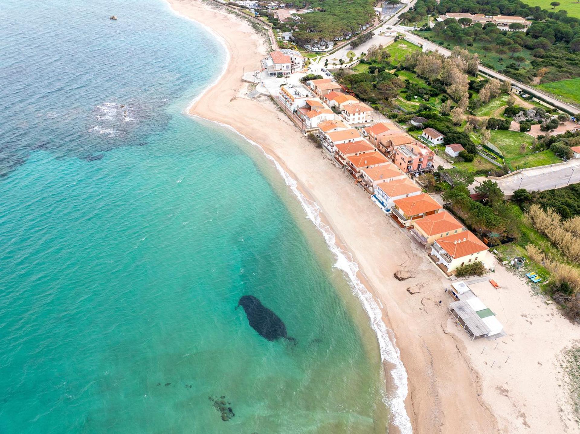 Residence Pierre & Vacances Vignola Mare Luaran gambar